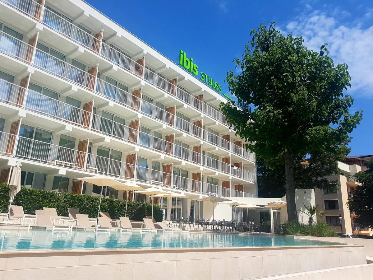 Ibis Styles Golden Sands Roomer Hotel Luaran gambar